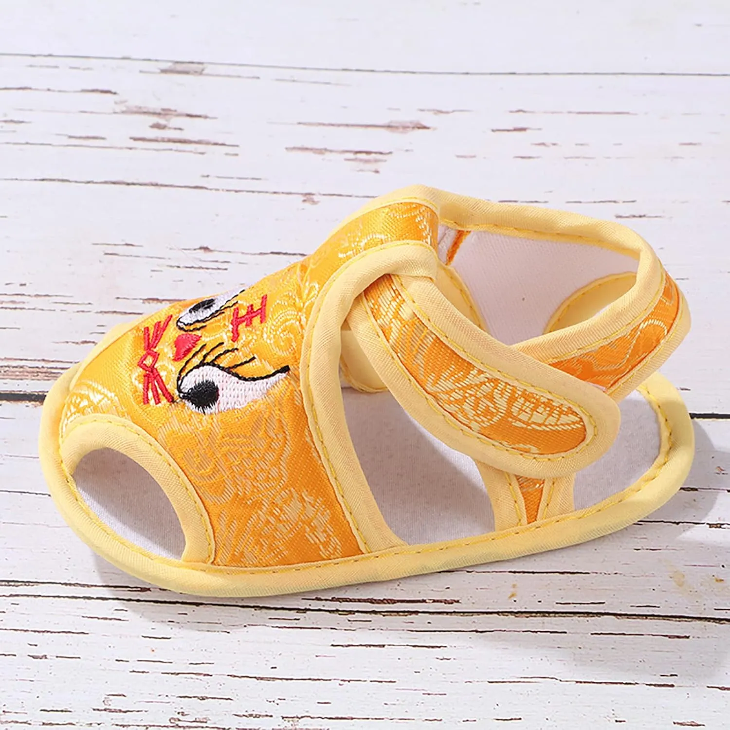 Baby Squeaky Sandals Anti-Slip Rubber Sole Infant Boys Girls First Walkers Shoes Embroidered Tiger Closed Toe Shoes
