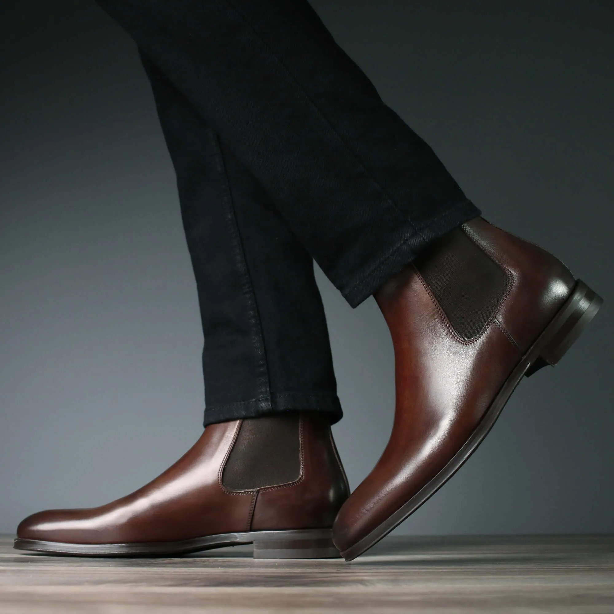 Stylish Brown Eastwood Chelsea Boots with Durable Vibram Sole