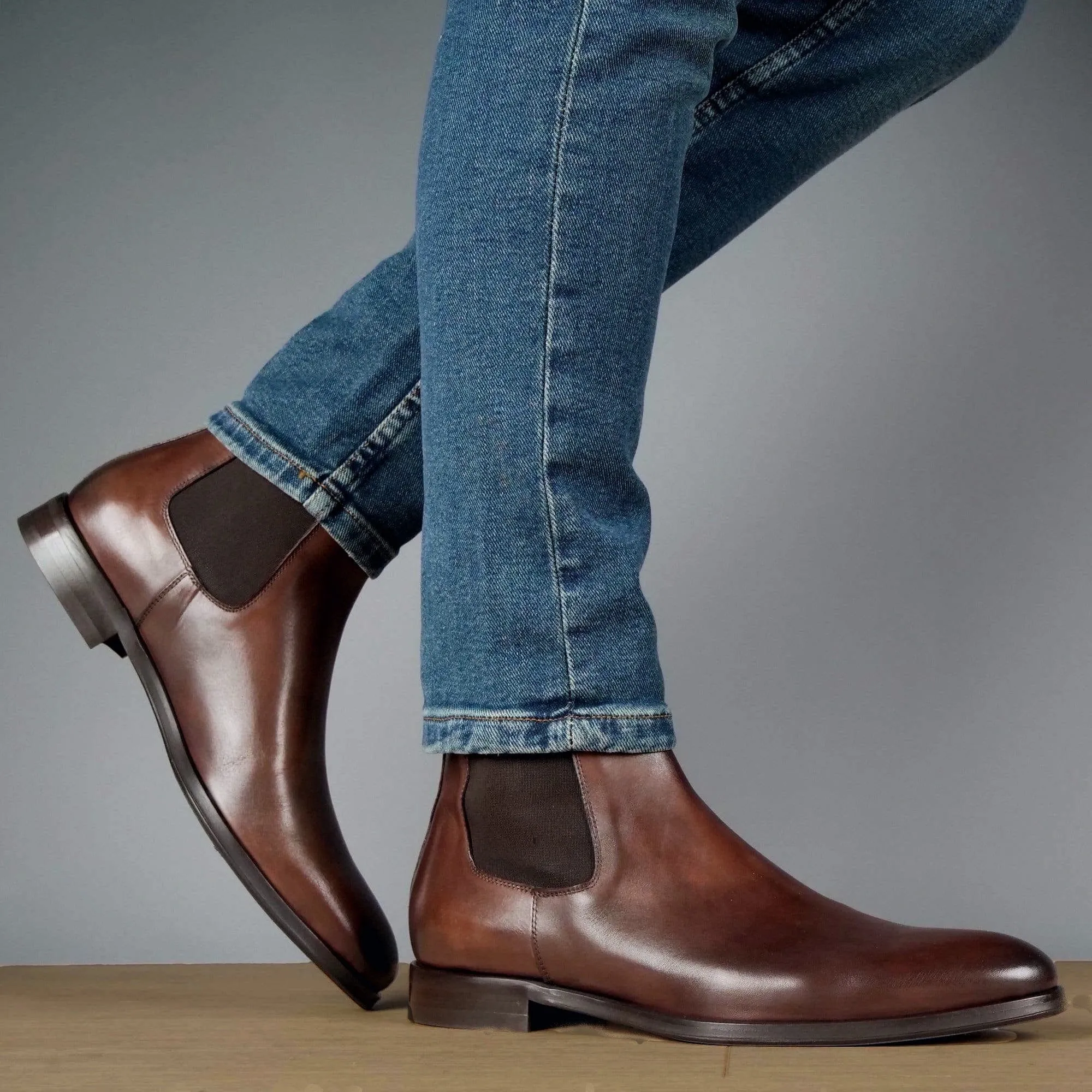 Stylish Brown Eastwood Chelsea Boots with Durable Vibram Sole