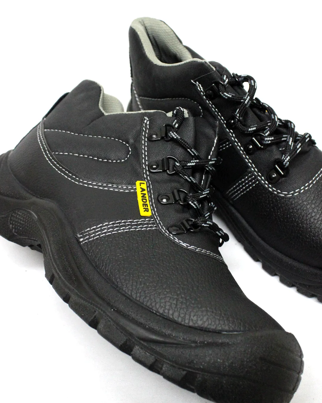 LANDER Black Boot