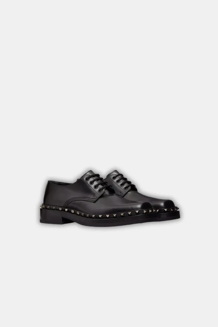 Low Black Lace-Up With Studs