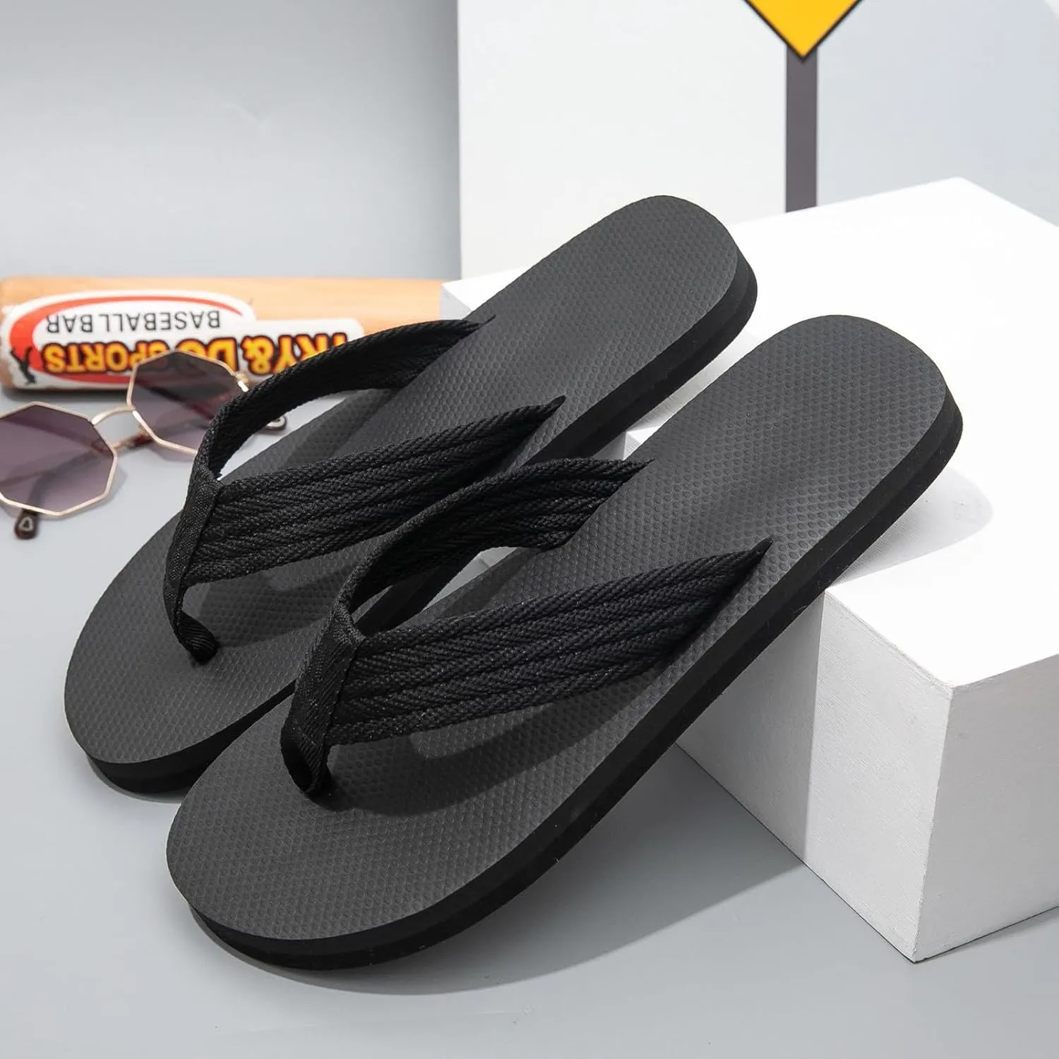 Men's Leather Flip Flops Summer Beach Pool Water Thong Sandals Arch Support Waterproof Rubber Walking Shoes