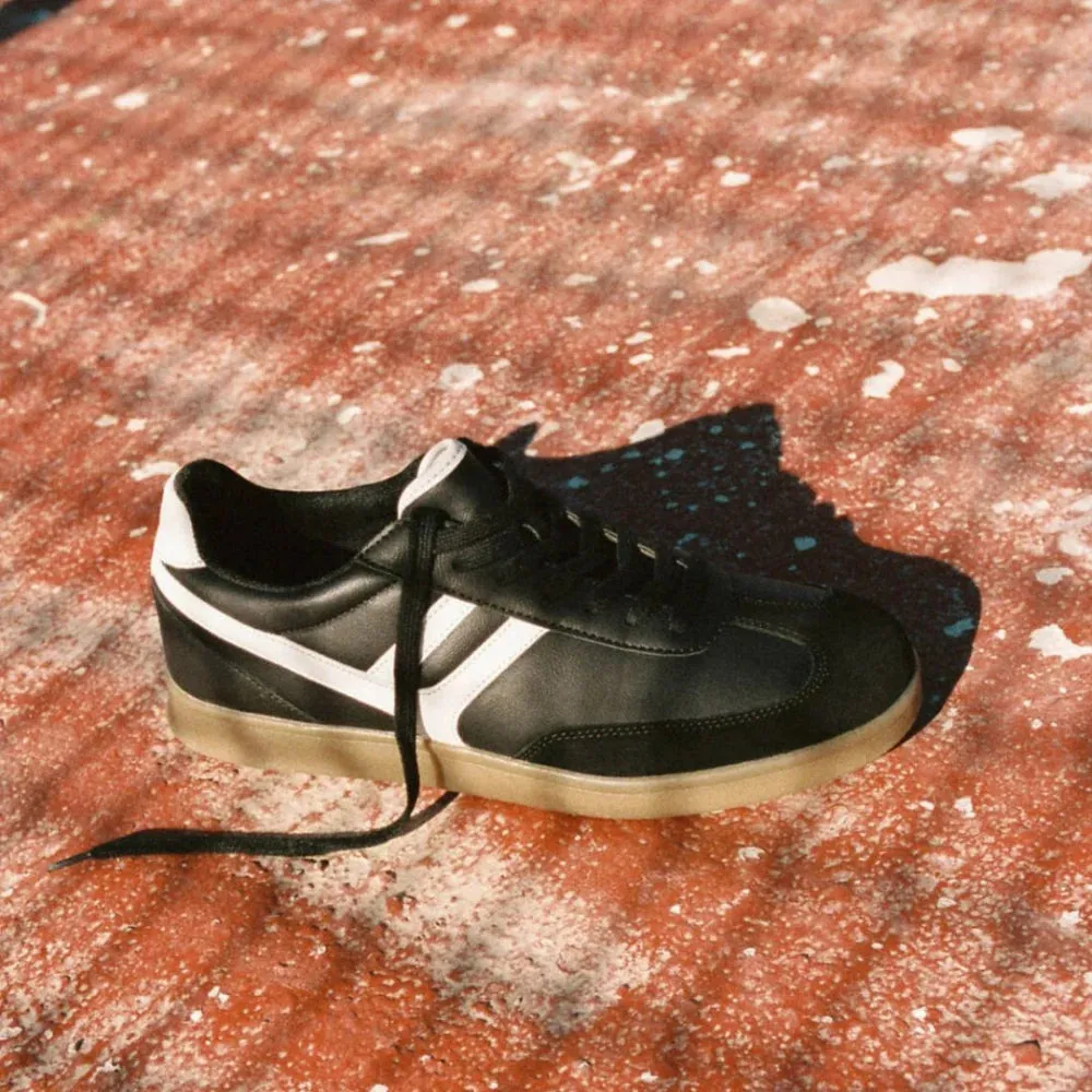 Pull & Bear Contrast Retro Trainers - BLK