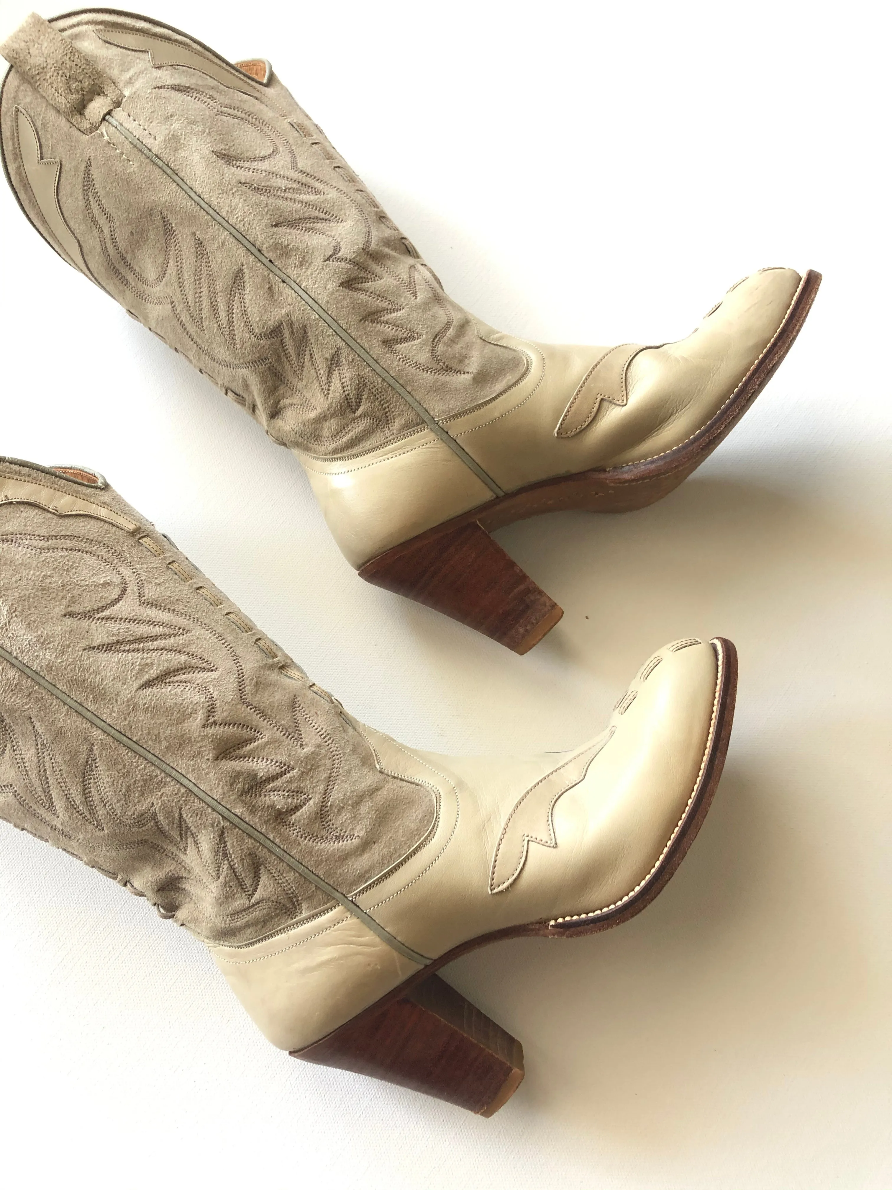 VINTAGE: Western Boots - Suede Cream